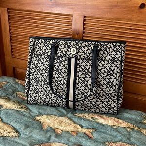 Tommy Hilfiger laptop/tablet bag